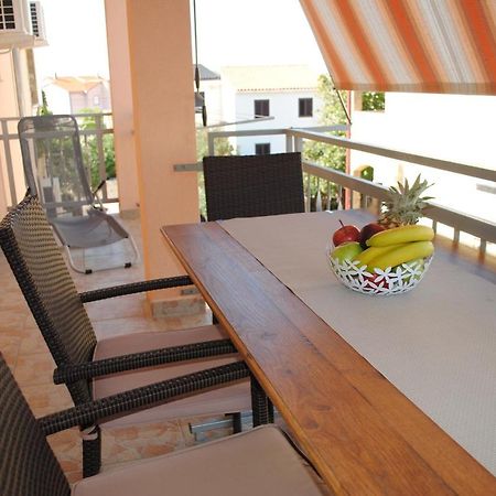 Apartments Vidolma Povljana Ngoại thất bức ảnh