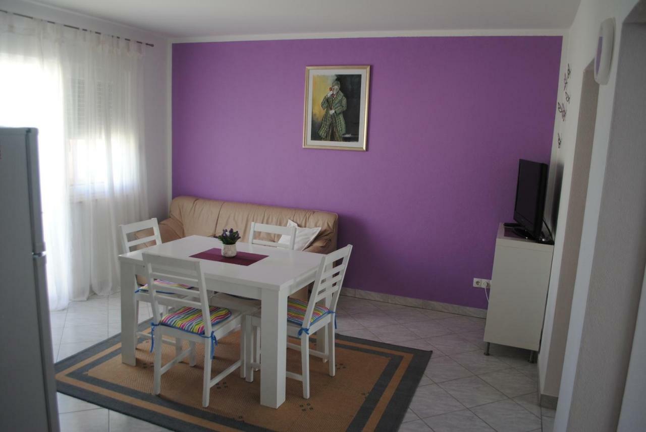 Apartments Vidolma Povljana Ngoại thất bức ảnh